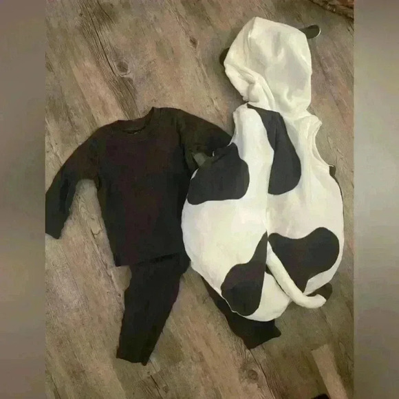 Carter's Halloween Cow Costume Size 12 Months Fleece EUC! - Picture 2 of 4